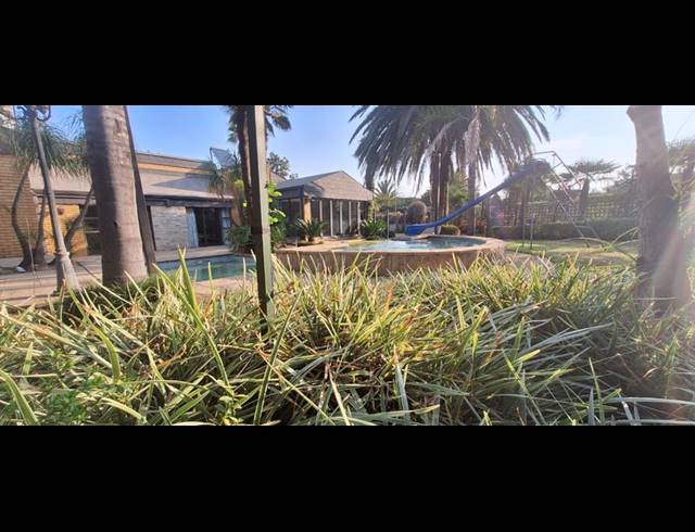 5 BEDROOM HOUSE FOR SALE IN VANDERBIJLPARK SW 5